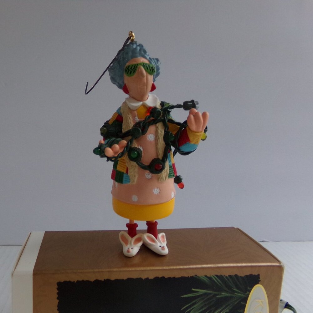Vtg Christmas Tree Hallmark Keepsake Ornament Maxine Blinking Lights Magic 1994